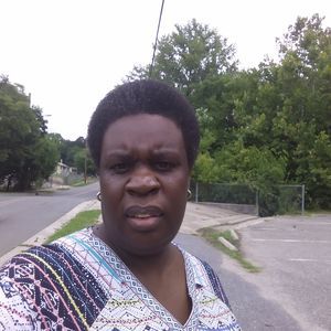 Meet your Posher, Camille